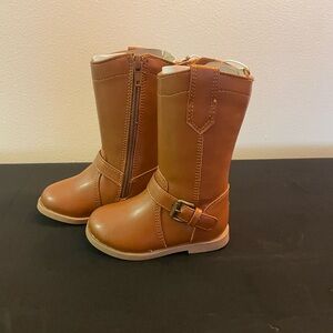 Old Navy Tan Kids' Boots with Buckle Size‎ toddler 5